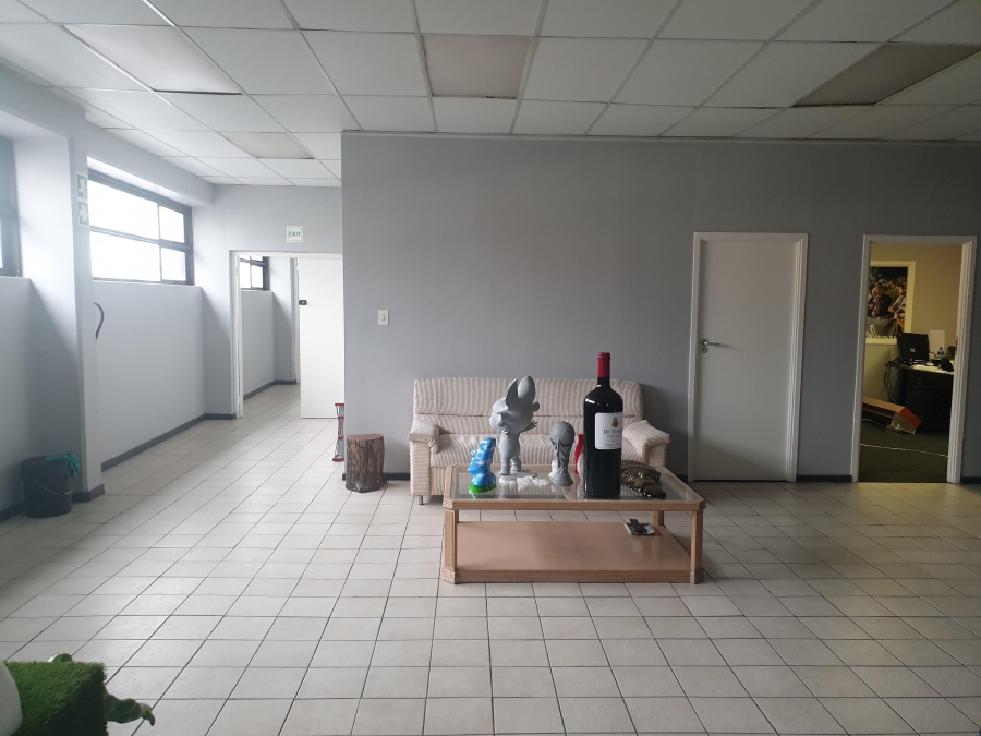 To Let Commercial Property for Rent in Salt River Western Cape